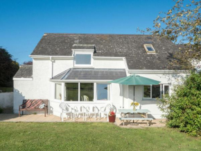 Llantood Farm Cottage, Cardigan